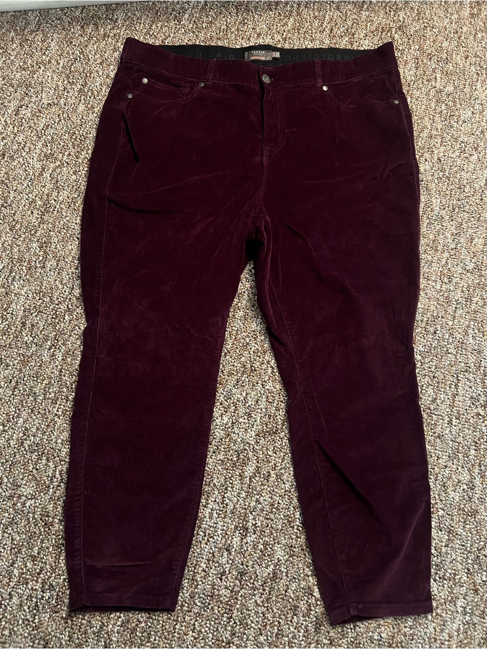 Torrid Women’s Corduroy Denim Burgundy Bombshell Skinny Jeans Size 24R